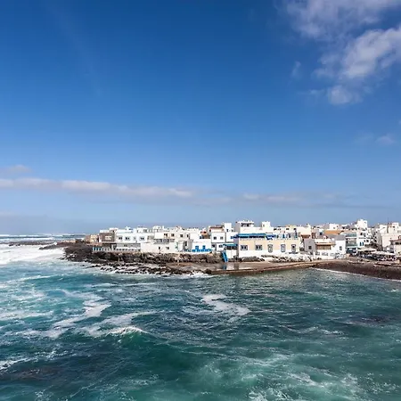 Hotel Alaia Tiny House Between Volcanoes And Beach Breaks