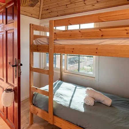 Alaia Tiny House Between Volcanoes And Beach Breaks Hotel