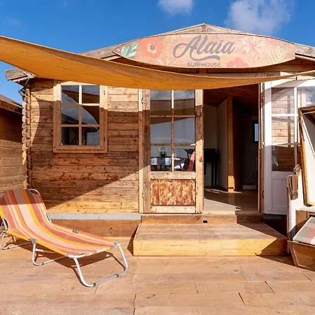 Vandrerhjem Alaia Tiny House Between Volcanoes And Beach Breaks