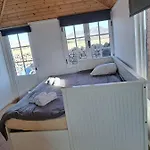 Alaia Tiny House Between Volcanoes And Beach Breaks