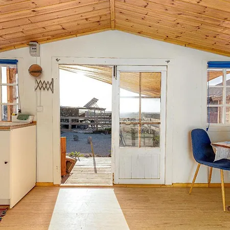 Alaia Tiny House Between Volcanoes And Beach Breaks *