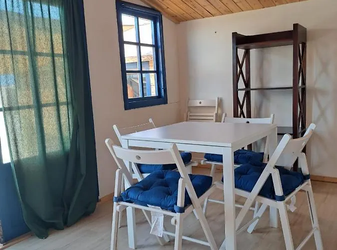 Alaia Tiny House Between Volcanoes And Beach Breaks Cotillo